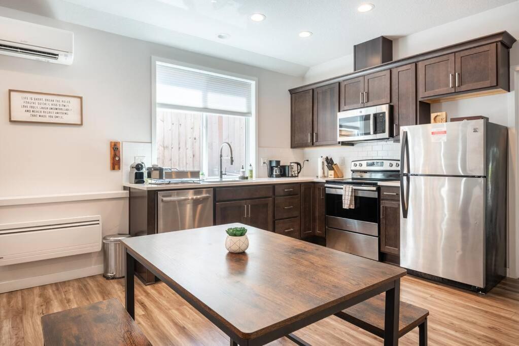 Walkable Apt Next To Restaurants, Bars, And Shops! Portland Luaran gambar