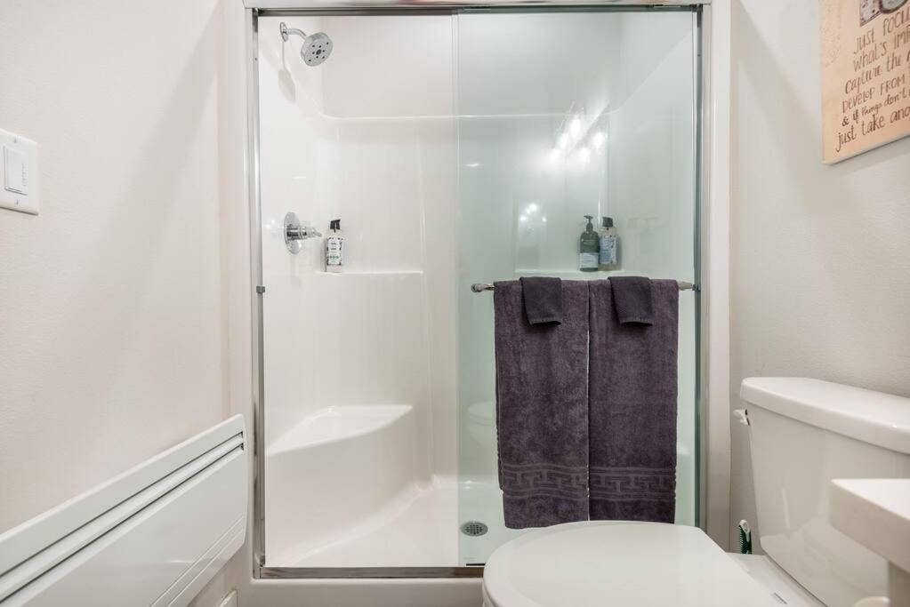 Walkable Apt Next To Restaurants, Bars, And Shops! Portland Luaran gambar