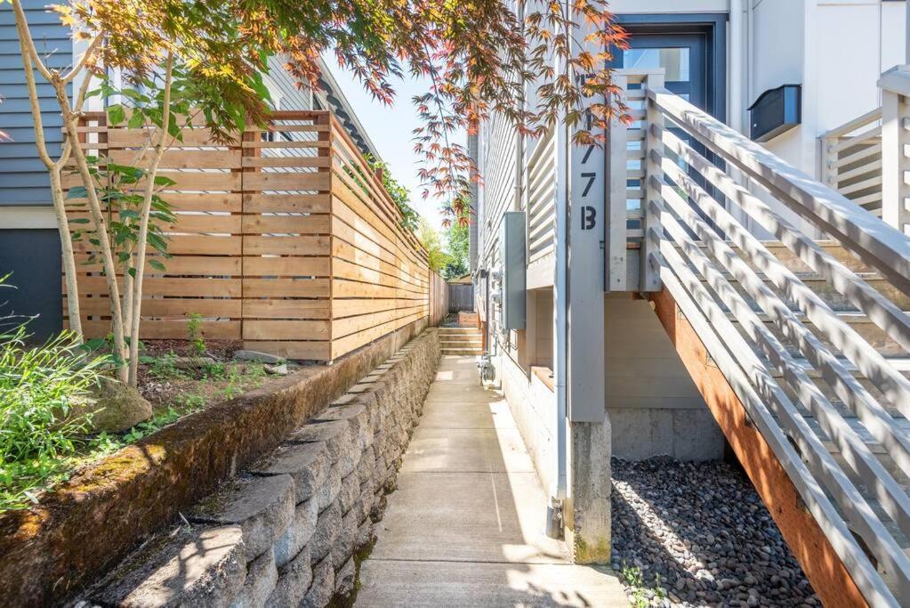 Walkable Apt Next To Restaurants, Bars, And Shops! Portland Luaran gambar