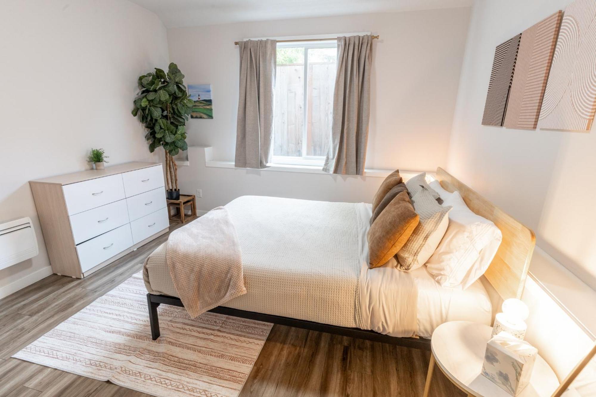 Walkable Apt Next To Restaurants, Bars, And Shops! Portland Luaran gambar