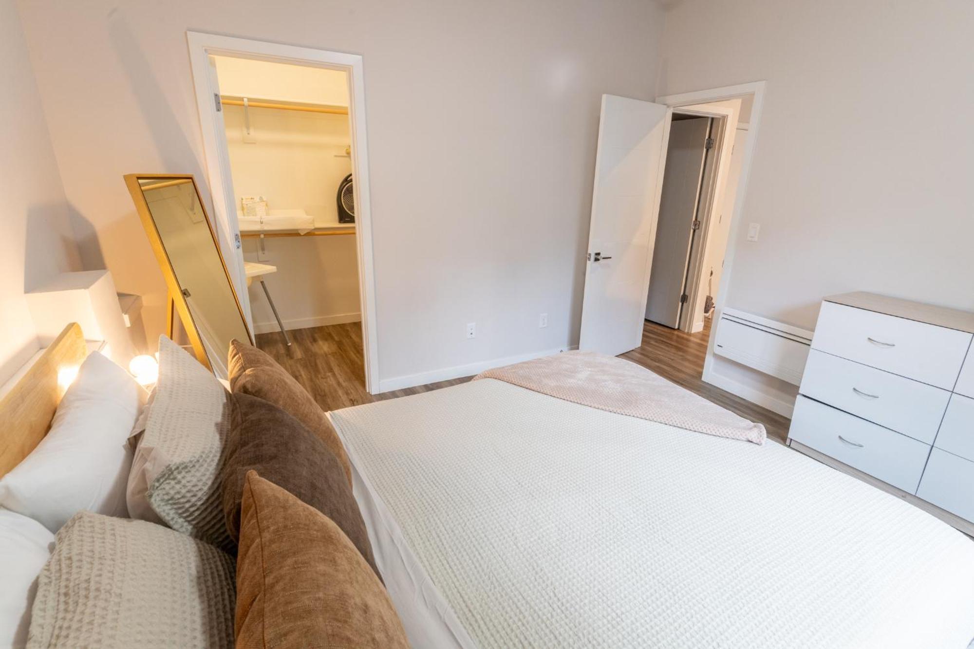 Walkable Apt Next To Restaurants, Bars, And Shops! Portland Luaran gambar