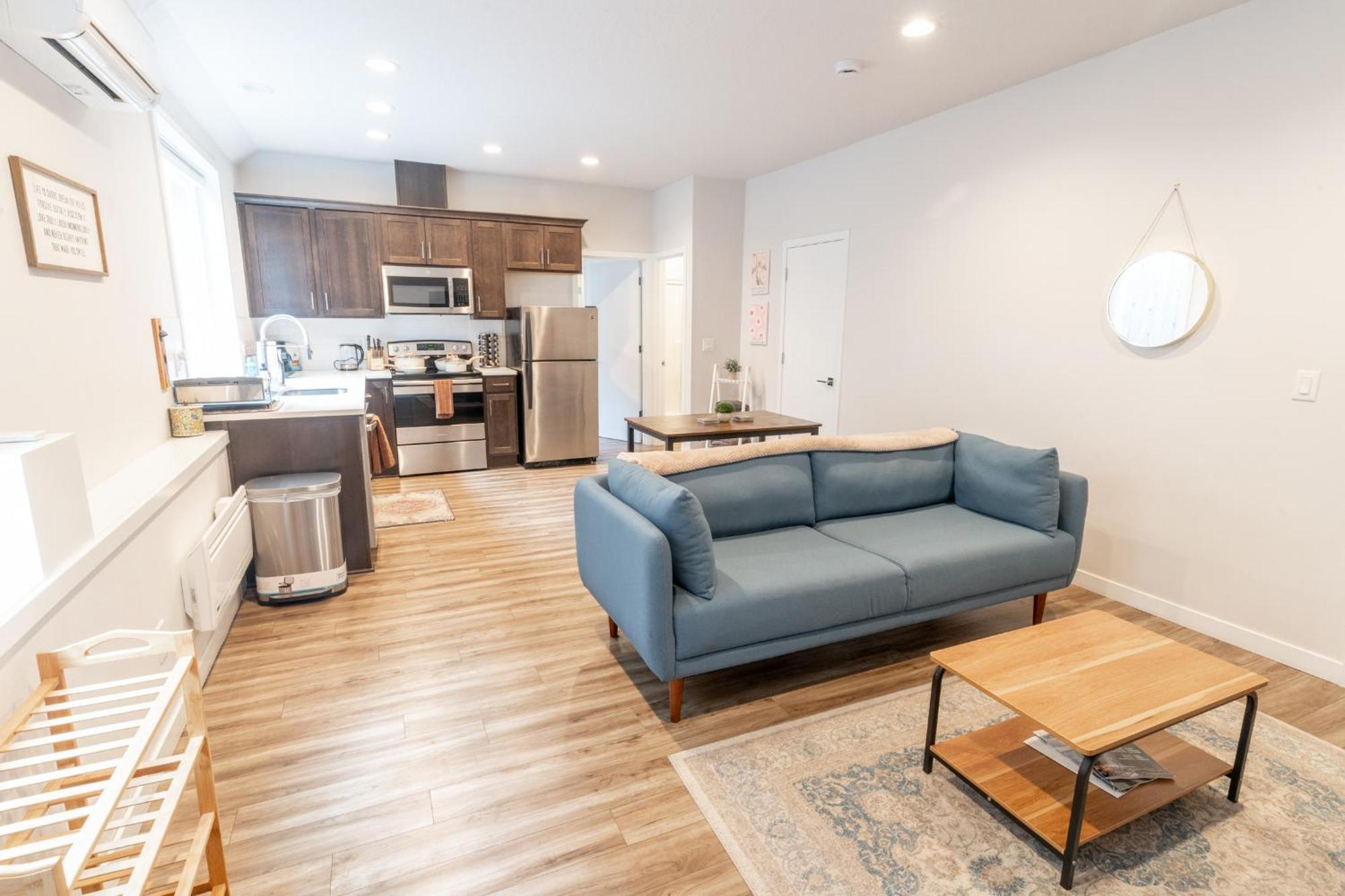 Walkable Apt Next To Restaurants, Bars, And Shops! Portland Luaran gambar